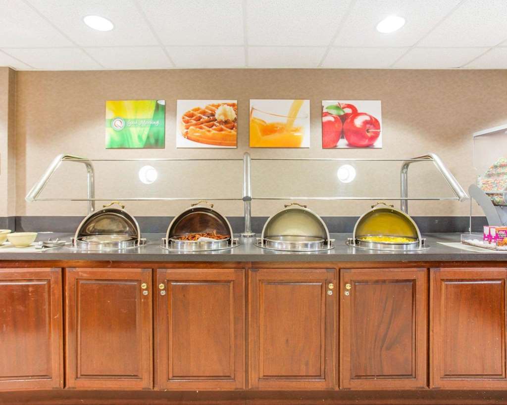 Comfort Inn & Suites Patriots Point Mount Pleasant Restaurant foto